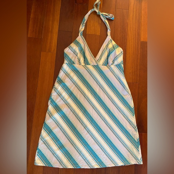 MEC backless Summer Dress - Picture 3 of 9